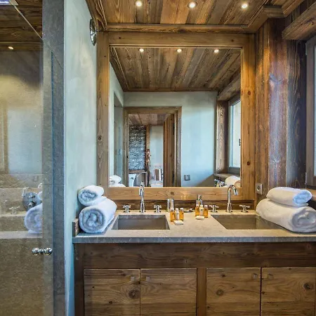 4 Au Centre De 1850 Avec Parking - Fr-1-564-93 Courchevel