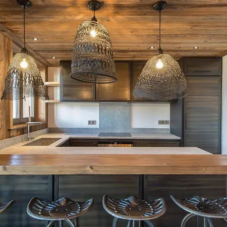 4 Au Centre De 1850 Avec Parking - Fr-1-564-93 Courchevel