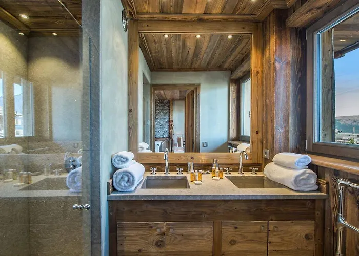 4 Au Centre De 1850 Avec Parking - Fr-1-564-93 Courchevel